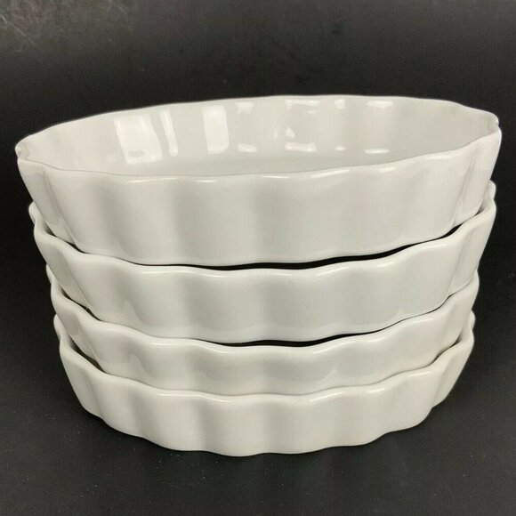 Sur La Table White Ceramic Oval Quiche Casserole Dishes Set Of 4 Scalloped Edge - Picture 3 of 5